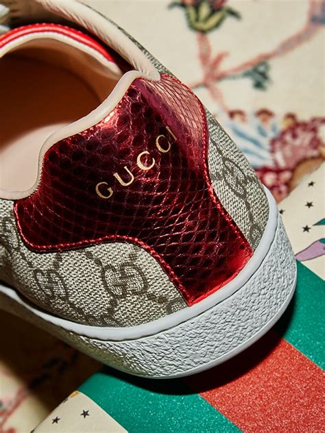 how to spot gucci flats